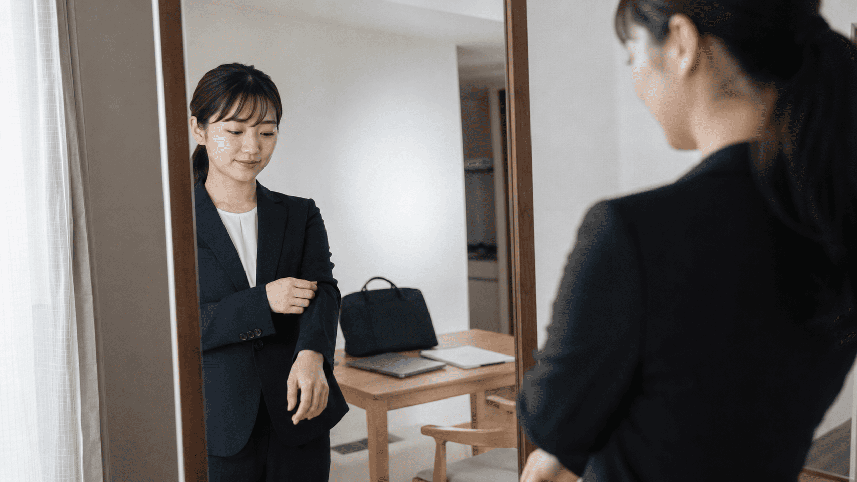 転職活動の準備を進める様子
