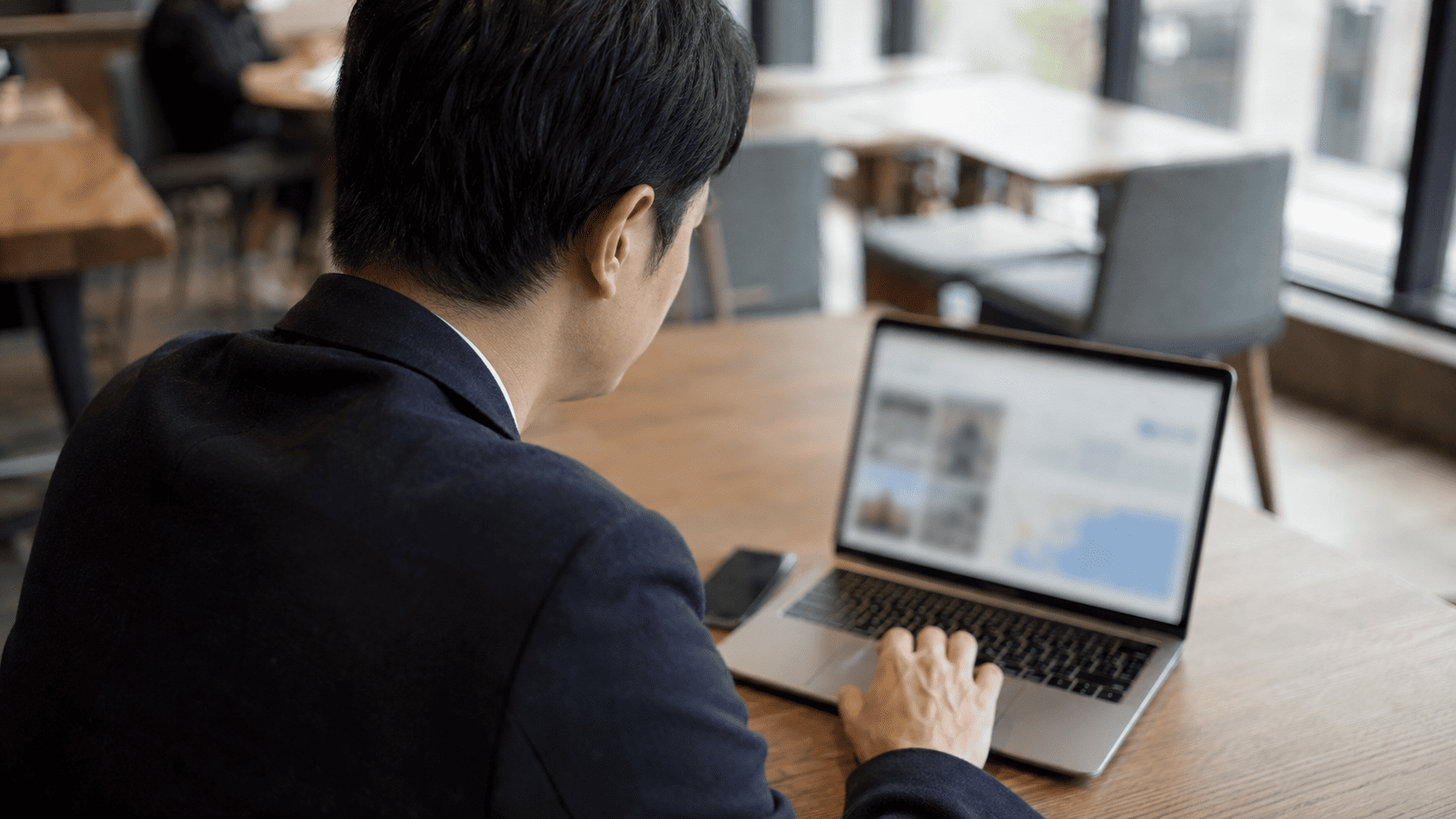外資系転職の求人サイト・SNS活用イメージ
