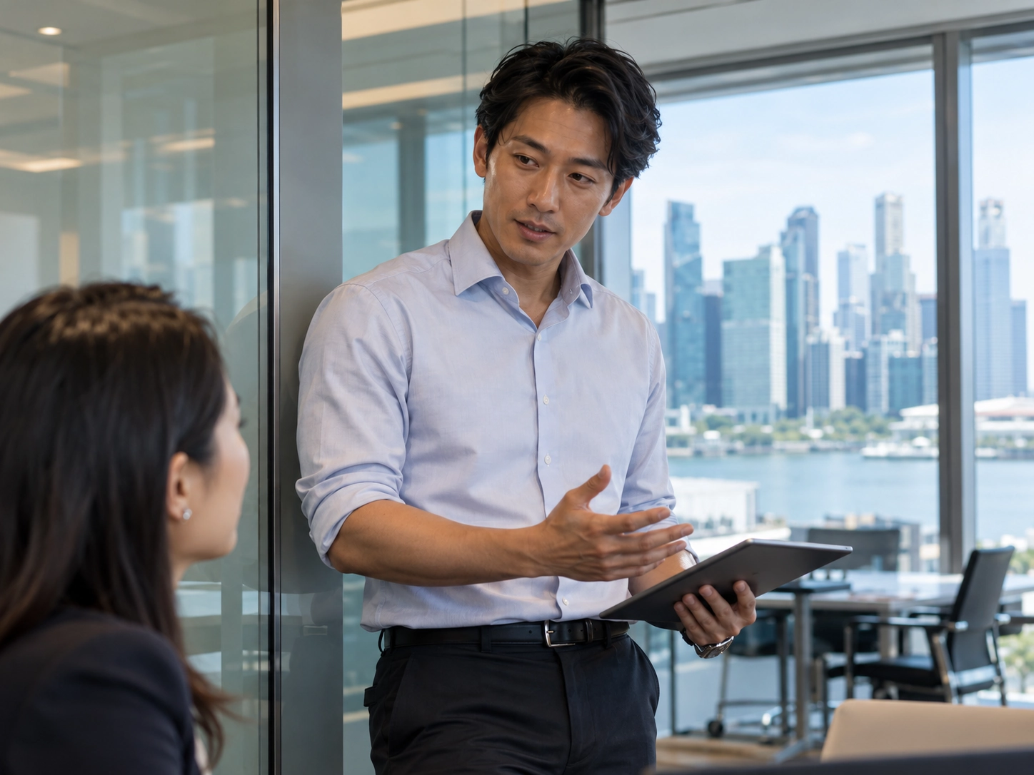 シンガポールで働く人のイメージ