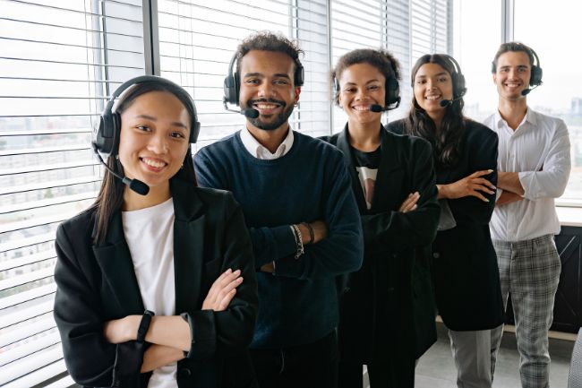 バンコクの求人市場トレンドと注目業界を示すイメージ