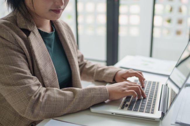 バンコクでの効果的な転職アプローチを示すビジネスイメージ